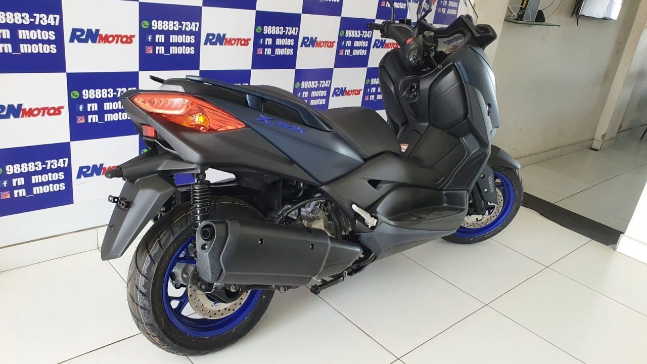 YAMAHA XMAX 250 2024 AZUL - foto 3